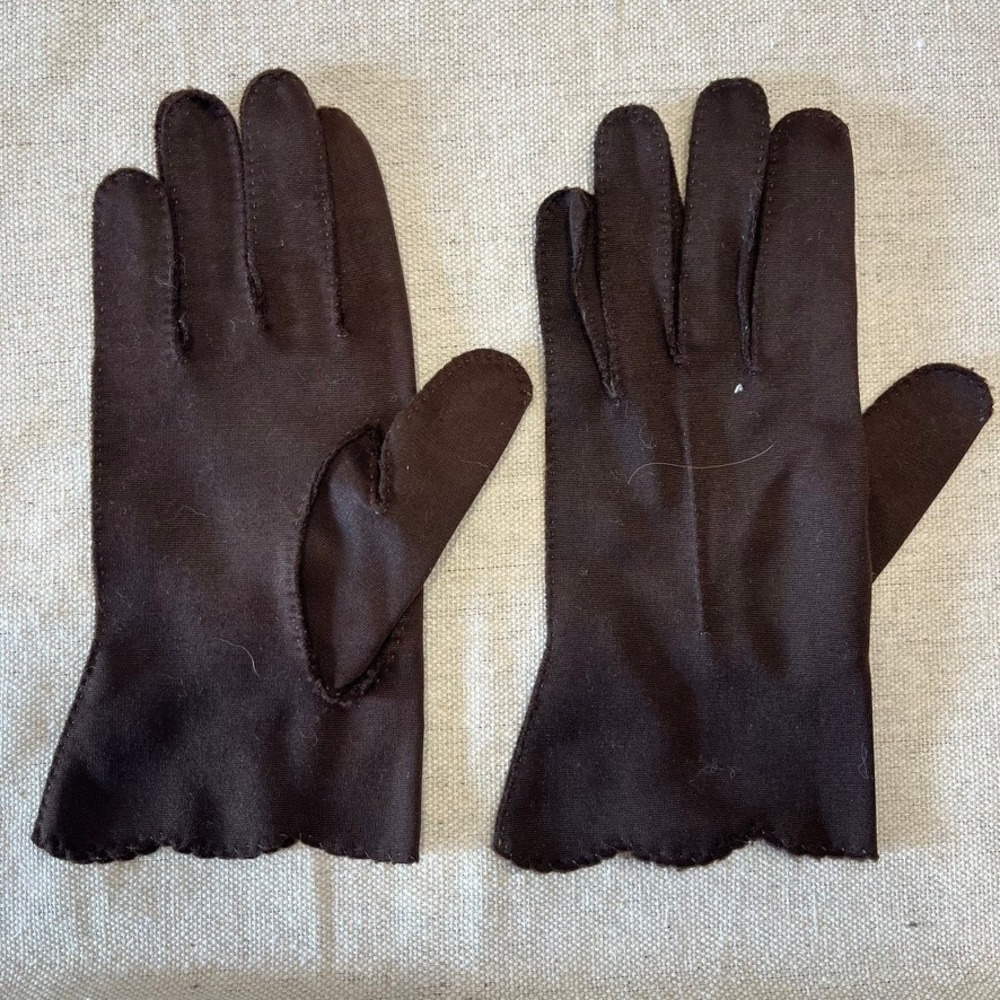 Vintage Women Nylon Dress Gloves Bundle Brown Scalloped Black Pearl Button 7.5 - Picture 2 of 8